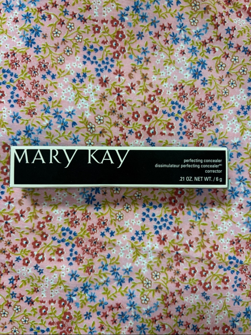 Mary Kay Perfecting Concealer - deep ivory